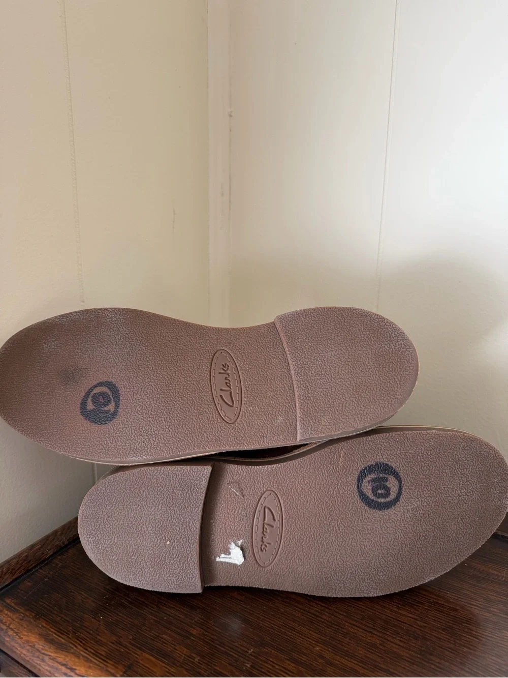 Clarks slip chelsea